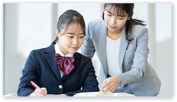 講師が教える様子